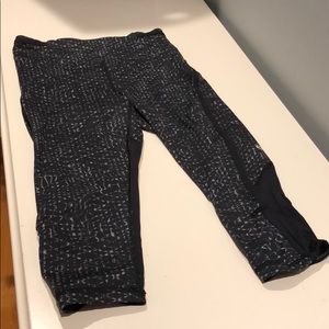 Lululemon crop leggings